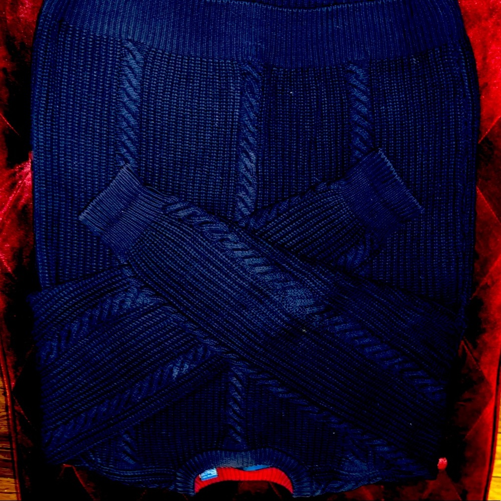 CLAYBROOKE Blue Sweater